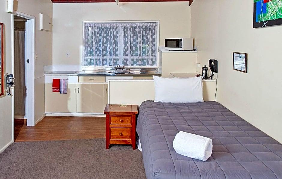 Tourist Court Motel