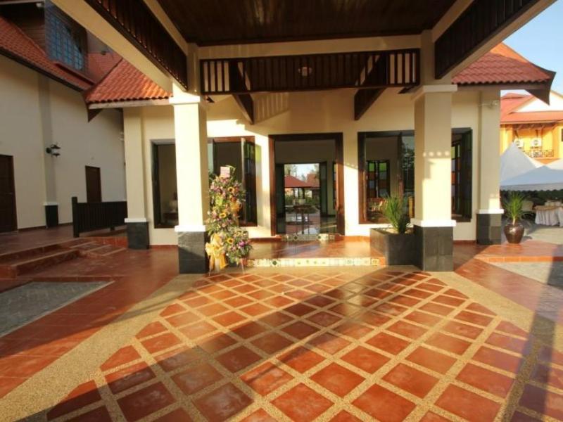 The Manor Beach Resort