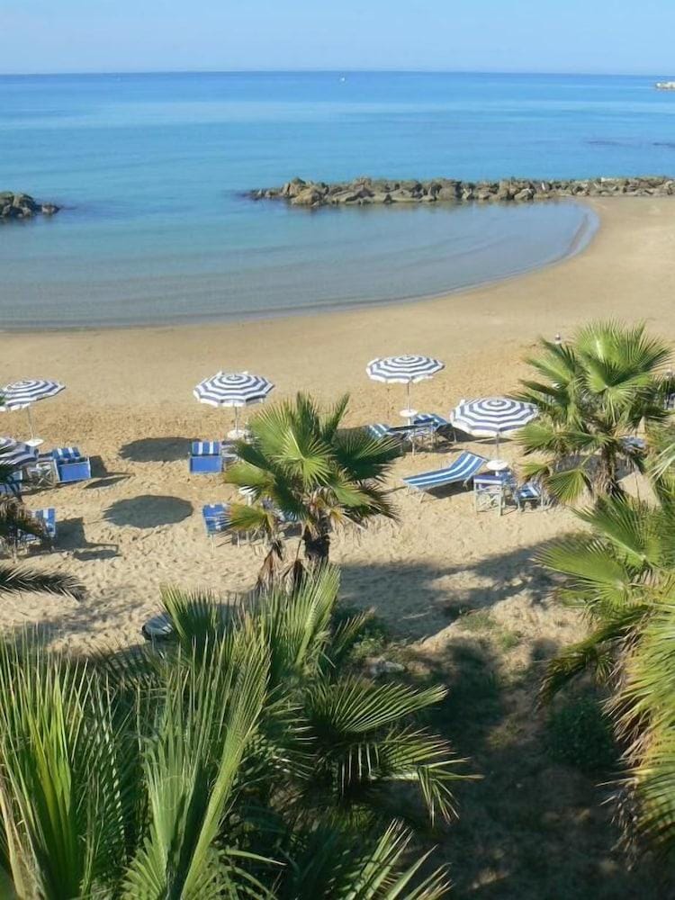 Al Gabbiano sul Mare