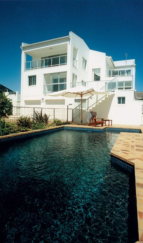 Bloubergstrand Sunset Lodge
