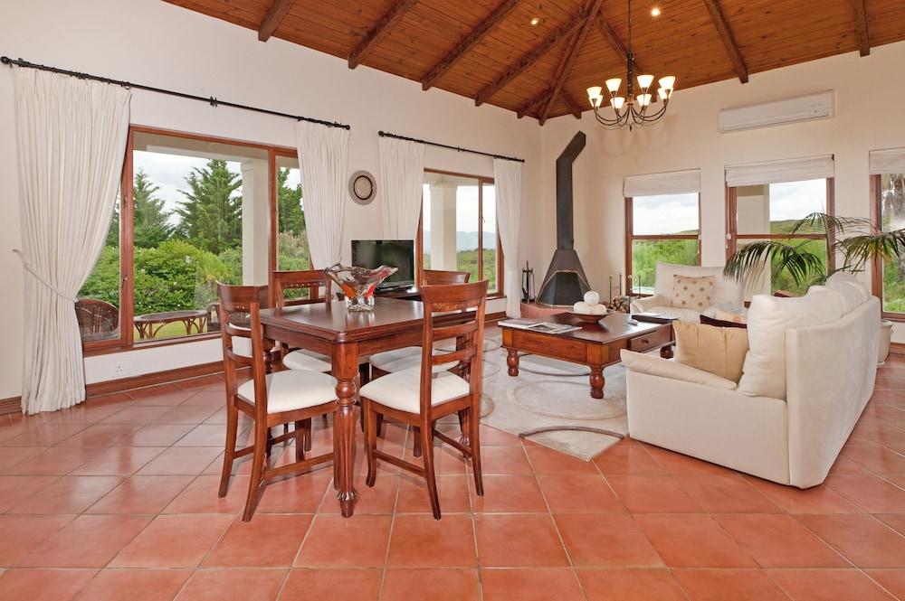 Bellavista Country Place