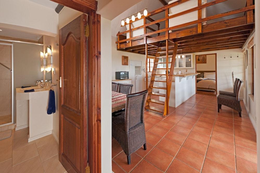 Bellavista Country Place