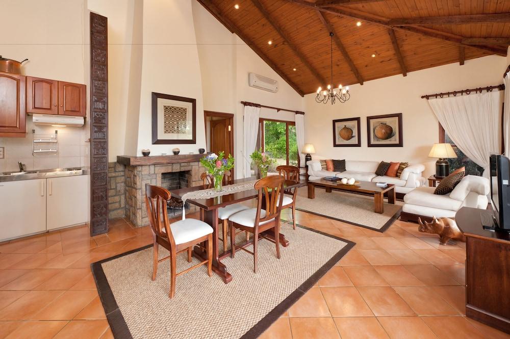 Bellavista Country Place