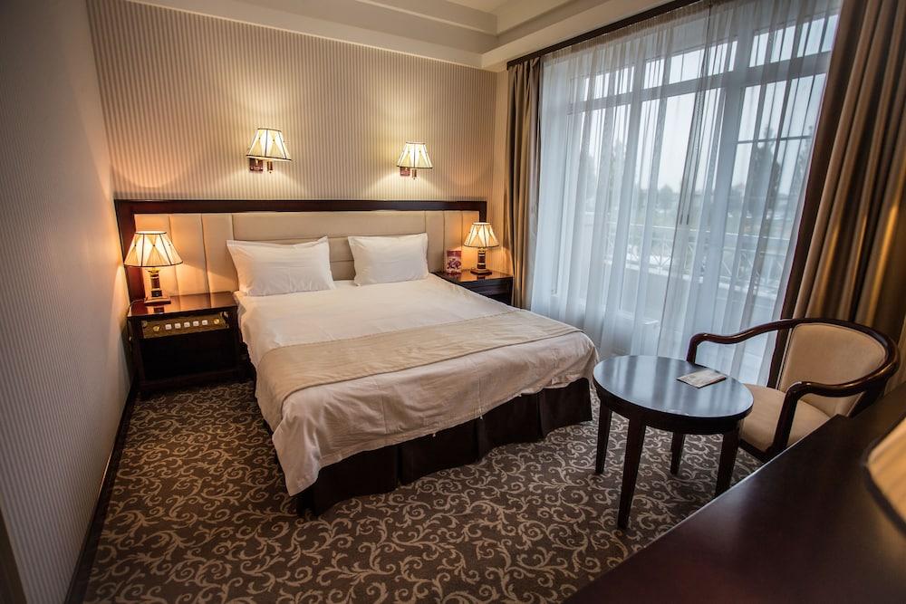 Sofievsky Posad Hotel