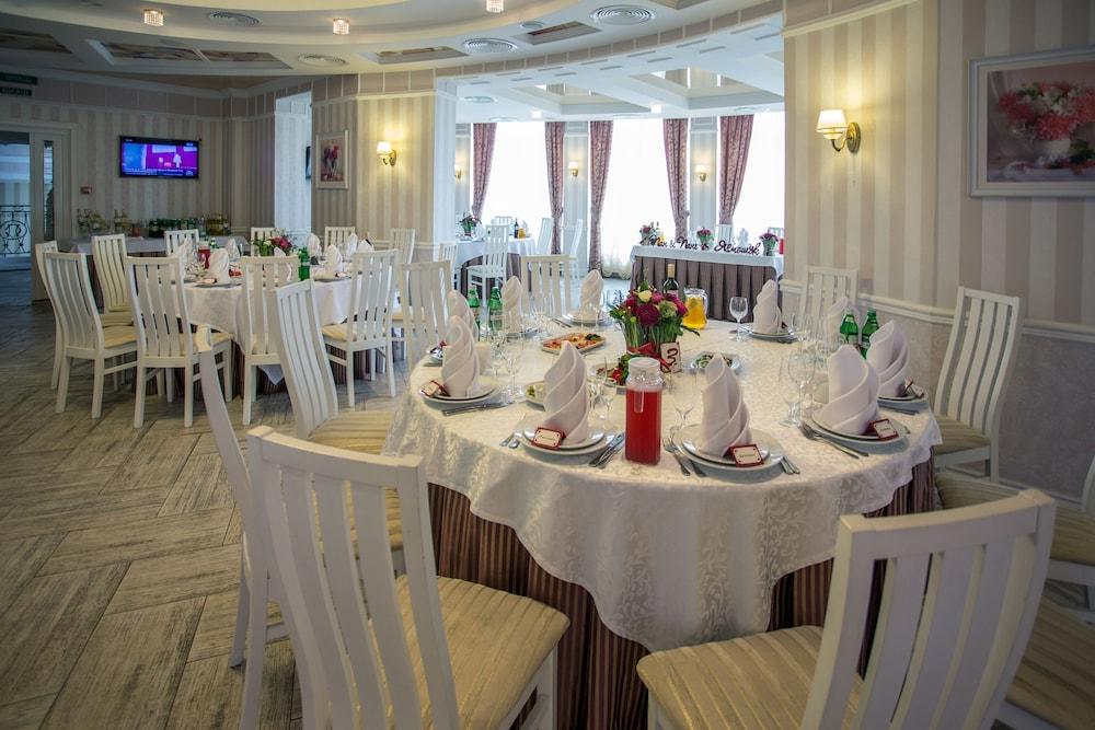 Sofievsky Posad Hotel