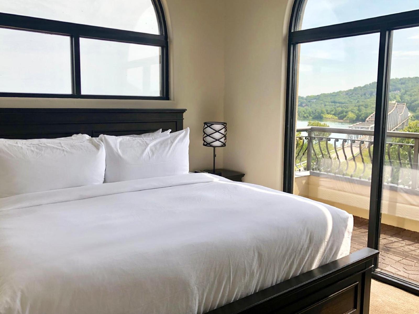 D'Monaco Luxury Resort & Restaurant
