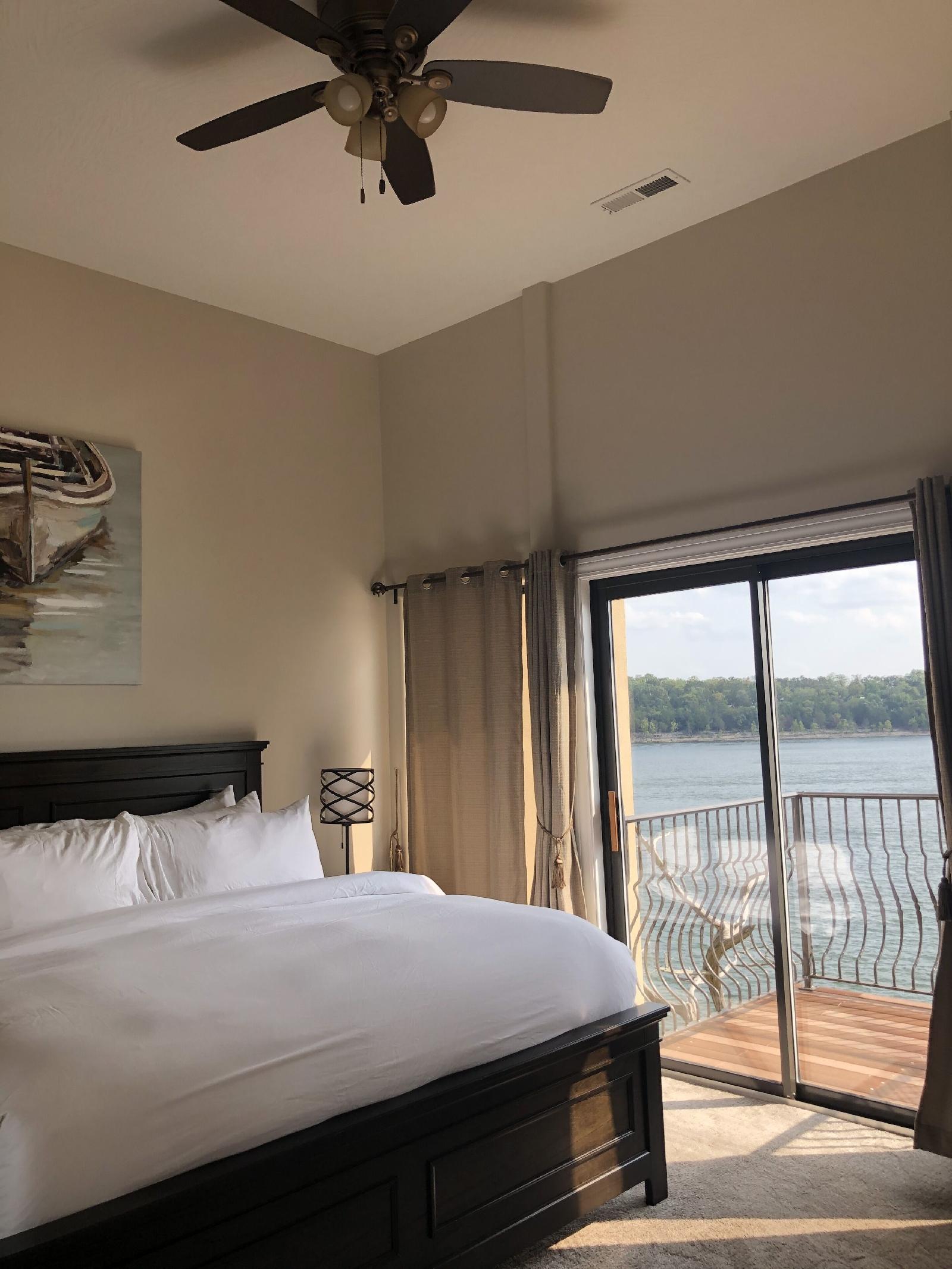 D'Monaco Luxury Resort & Restaurant