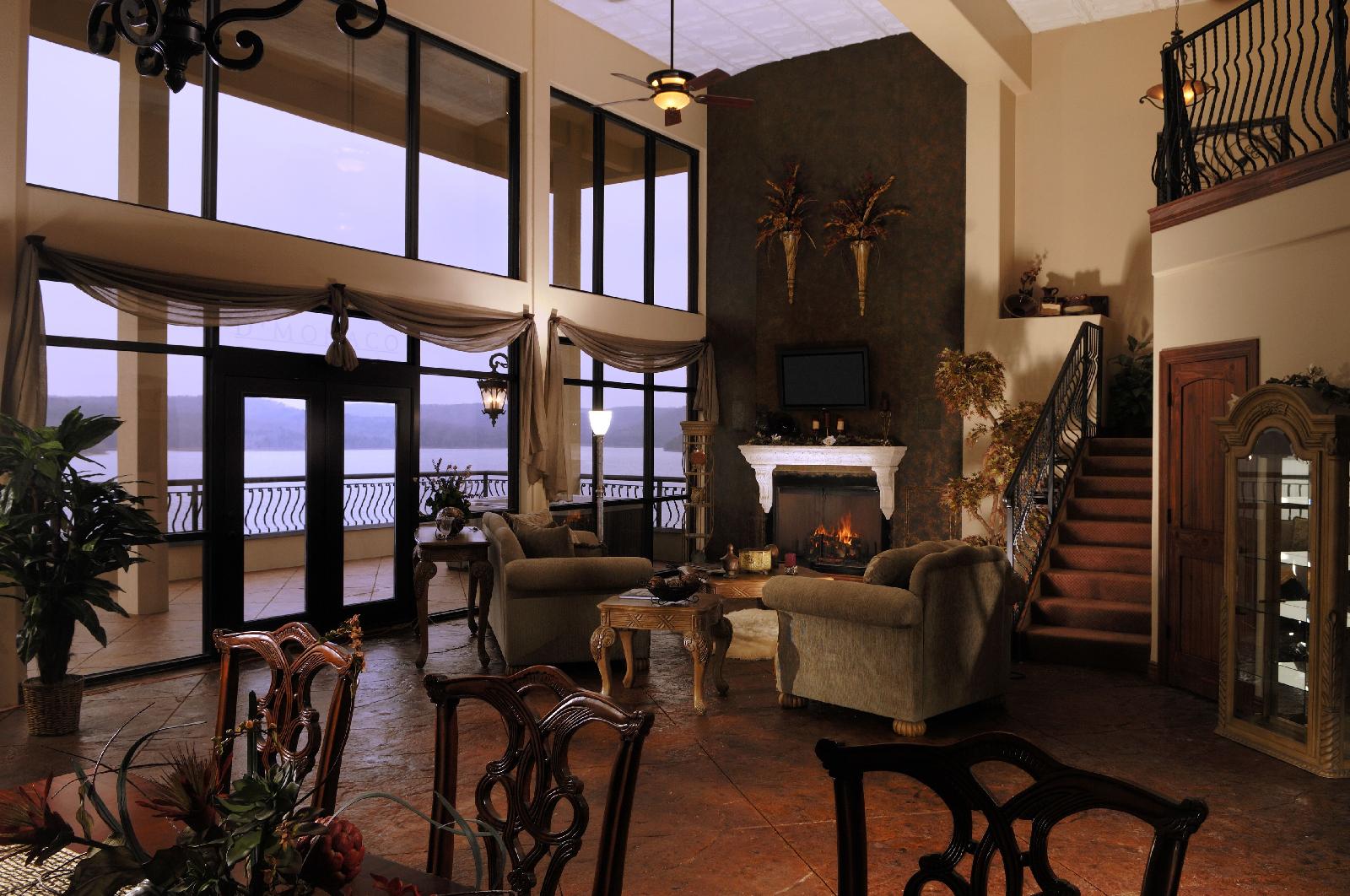 D'Monaco Luxury Resort & Restaurant