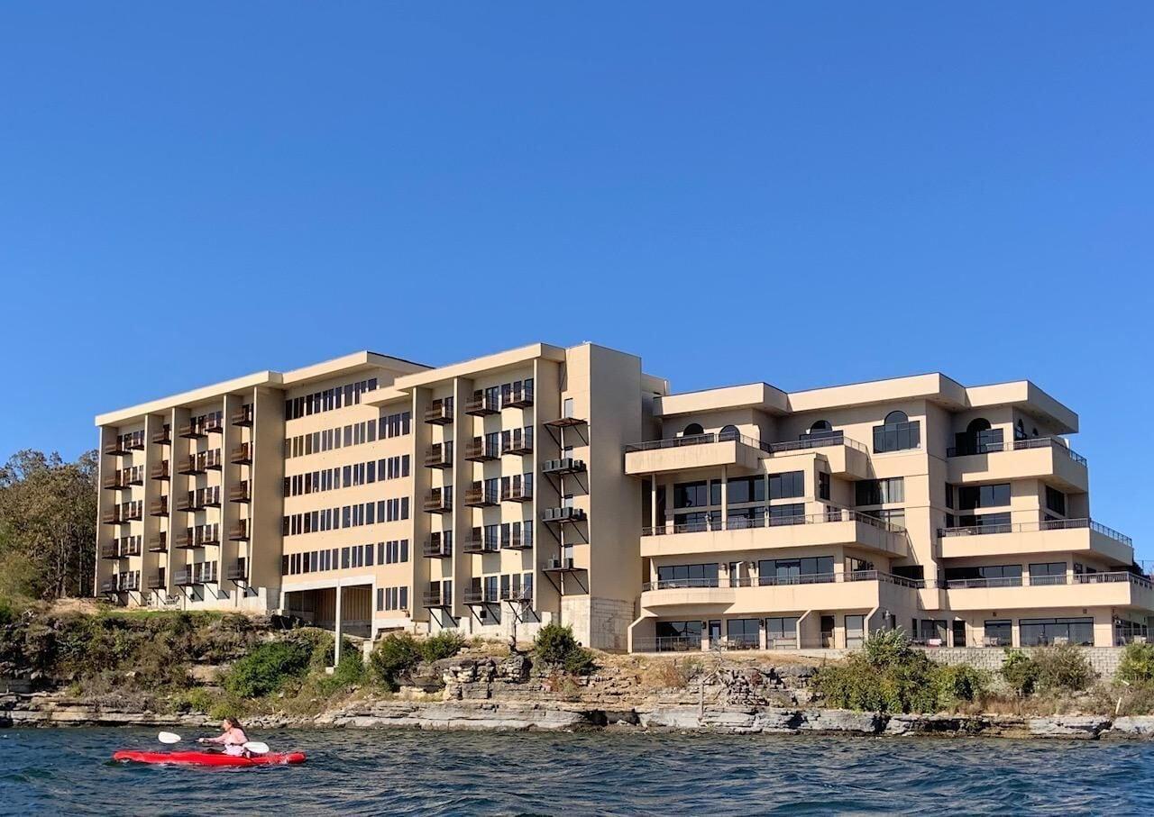 D'Monaco Luxury Resort & Restaurant