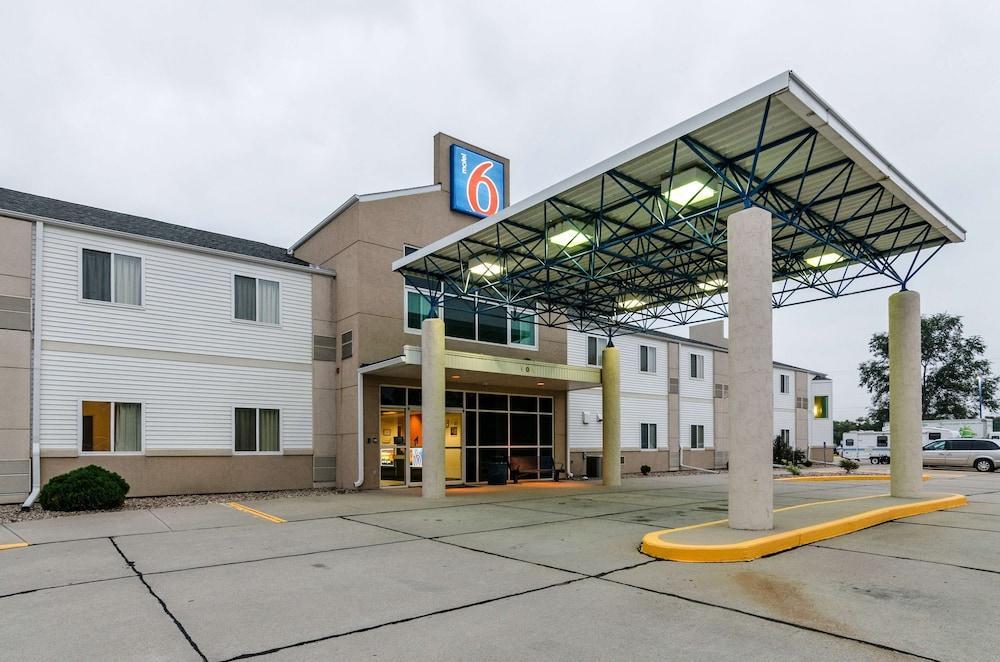 Motel 6 Kearney