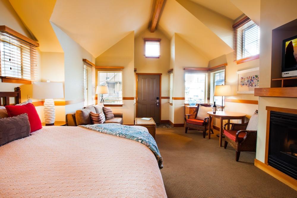 The Ocean Lodge
