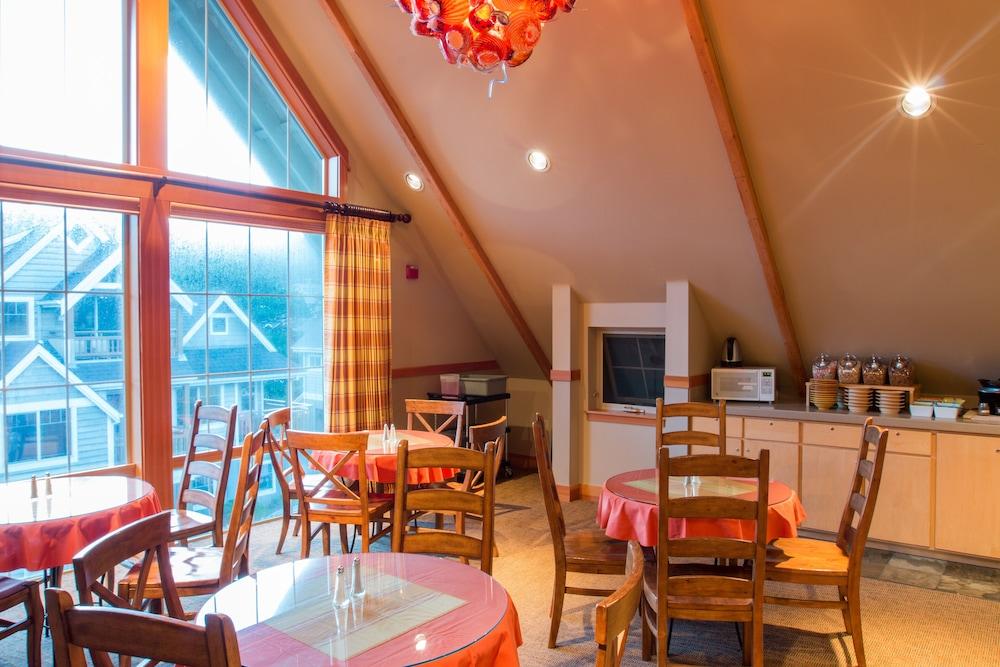 The Ocean Lodge
