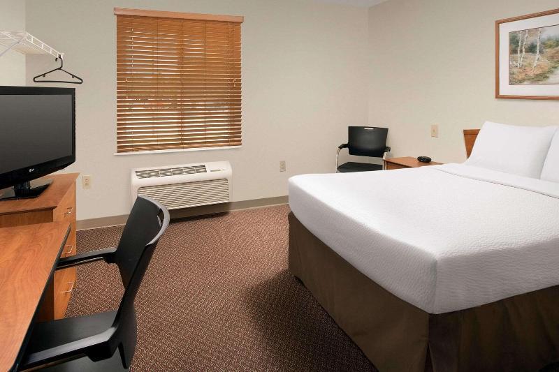 WoodSpring Suites Champaign Urbana