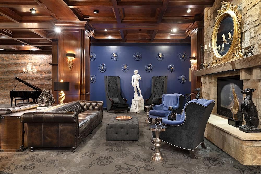 Des Lux Hotel