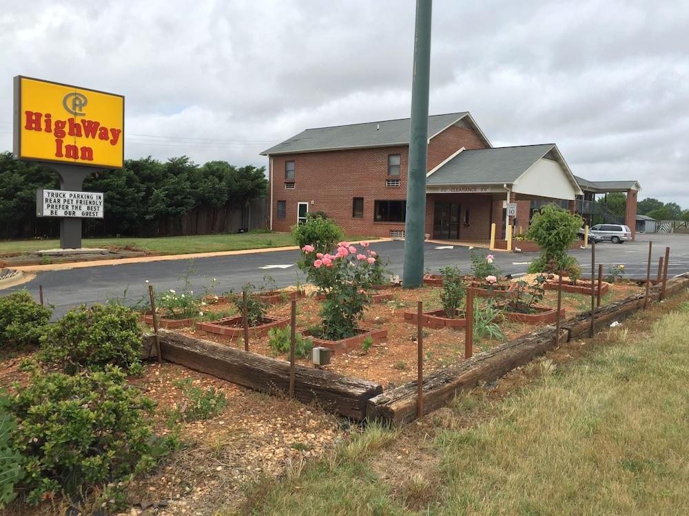 HighWay Inn
