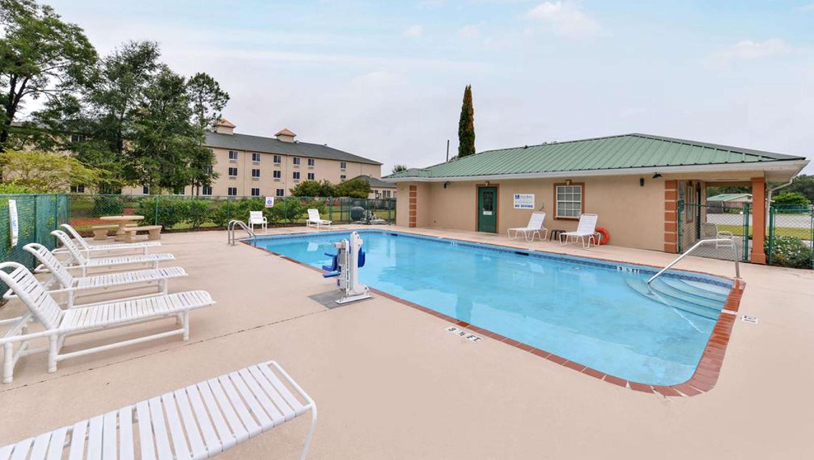 Magnuson Hotel Wildwood Inn