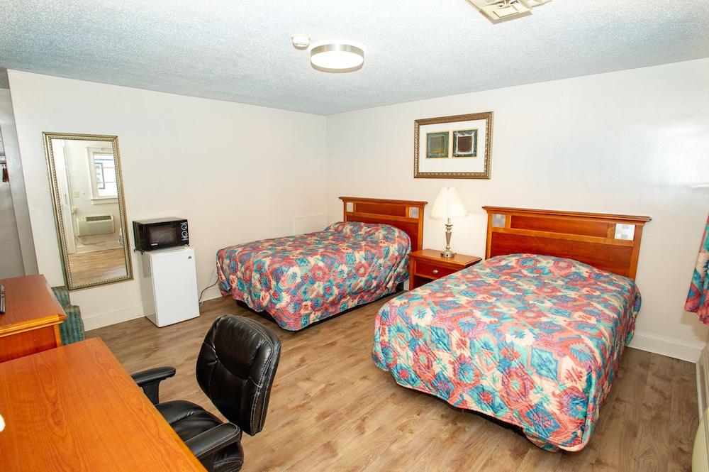 Coach House Inn