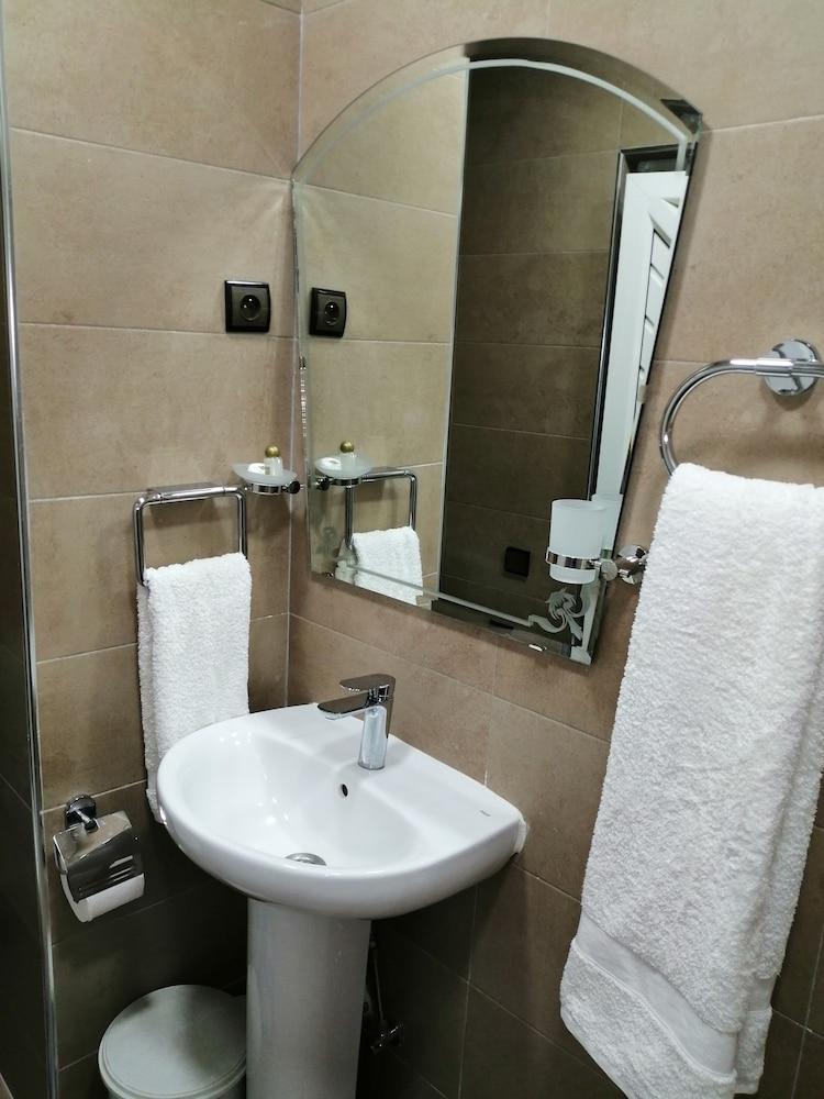 Saint Antoine Hotel