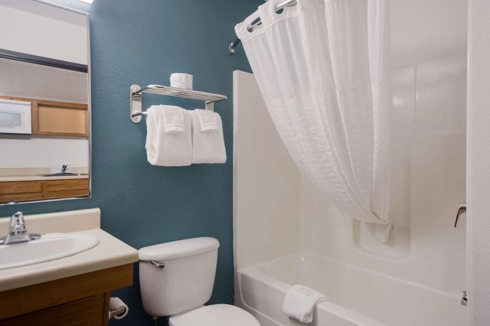 WoodSpring Suites Augusta Fort Gordon