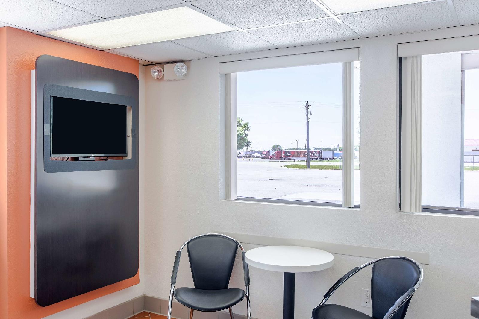 Motel 6 Council Bluffs
