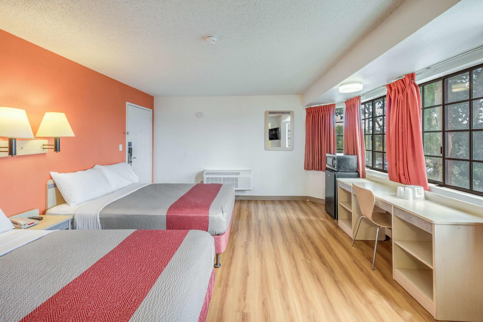 Motel 6