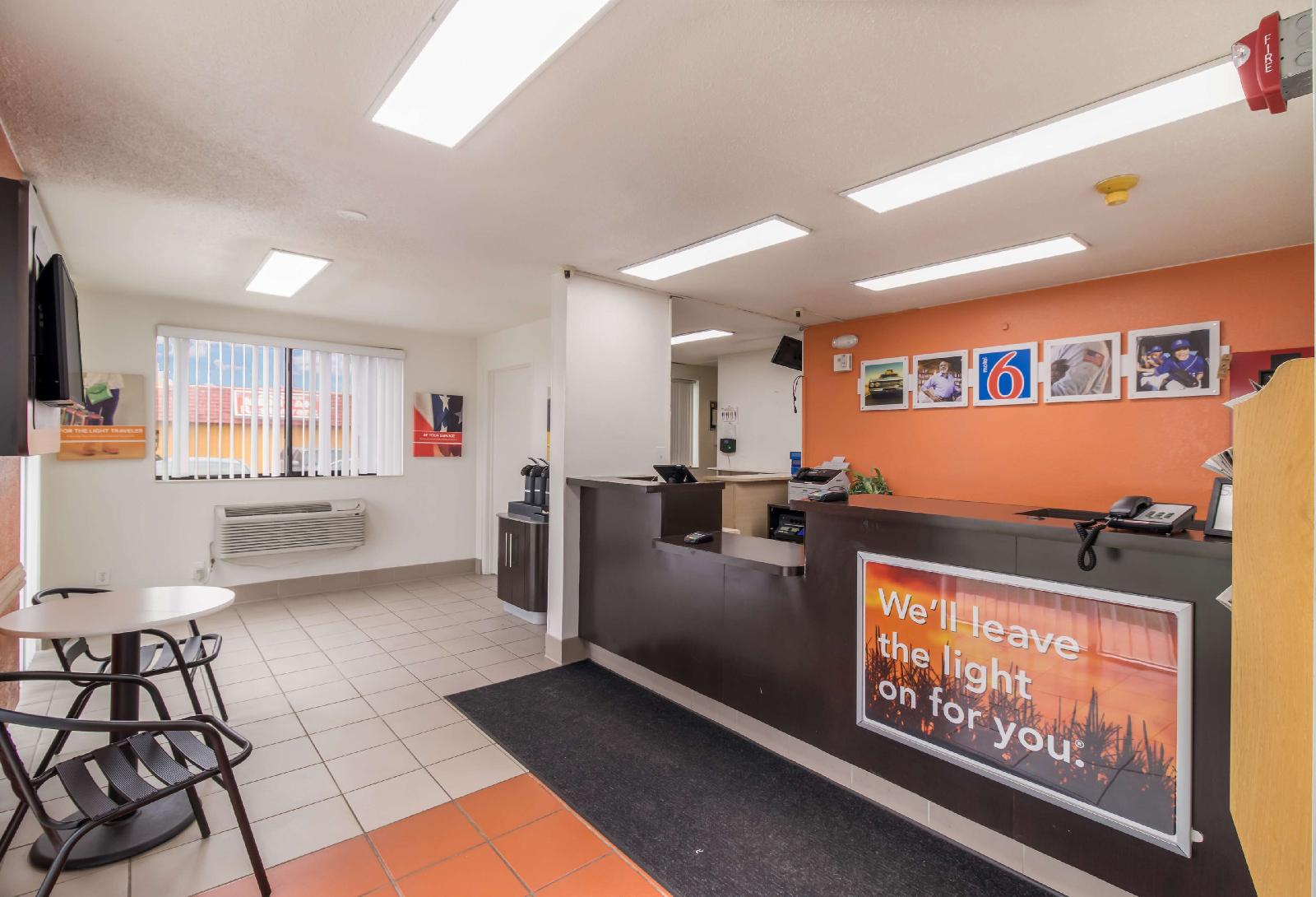Motel 6 Fargo