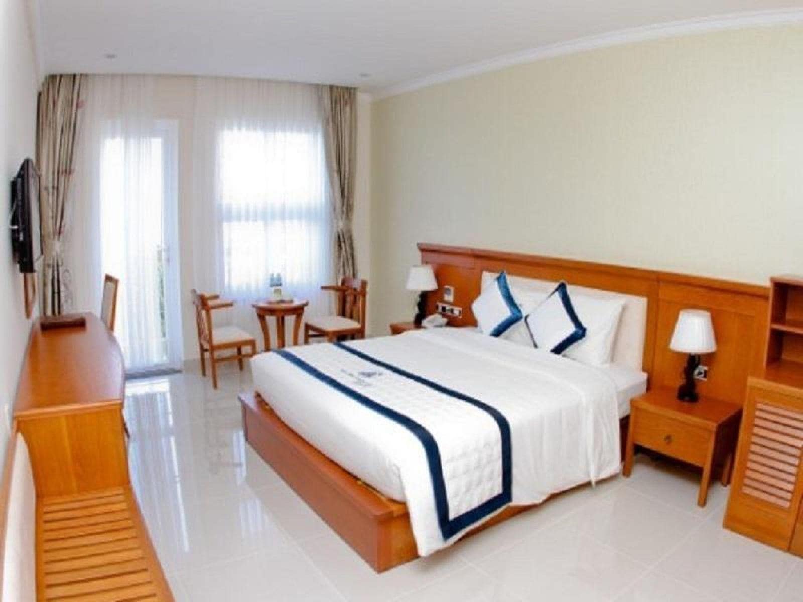 Hoa Binh Rach Gia Resort