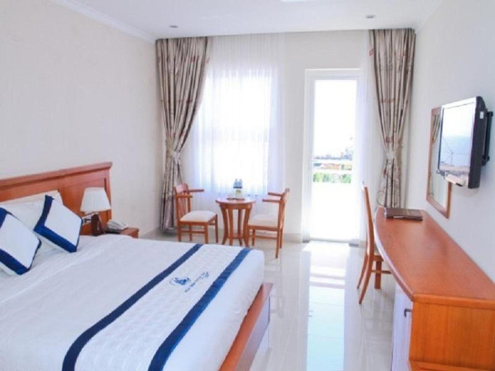 Hoa Binh Rach Gia Resort