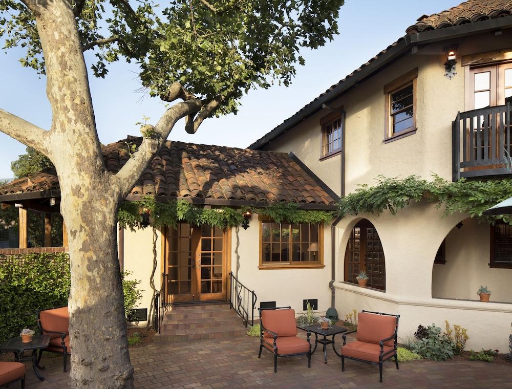 Rancho Caymus Inn
