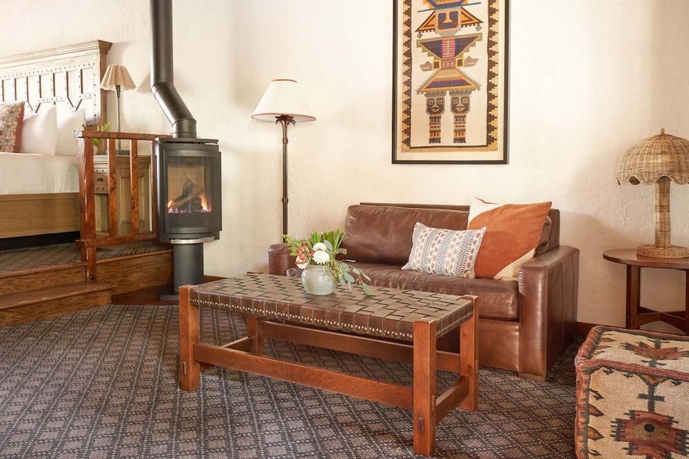 Rancho Caymus Inn