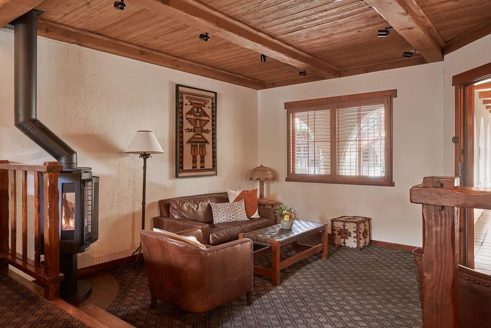 Rancho Caymus Inn