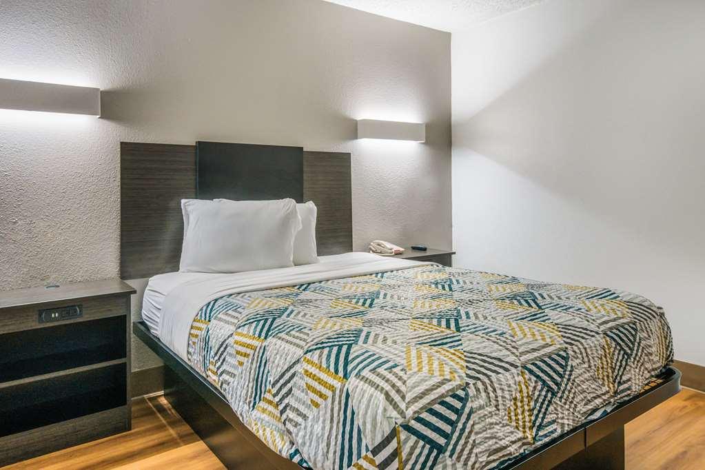 Motel 6 Dallas Irving
