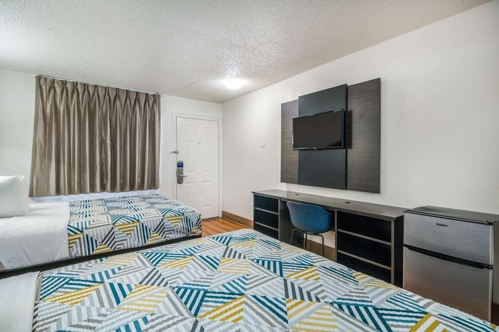 Motel 6 Dallas Irving