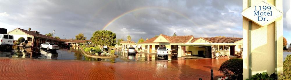 America's Best Inns & Suites Merced