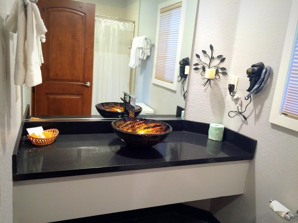 America's Best Inns & Suites Merced