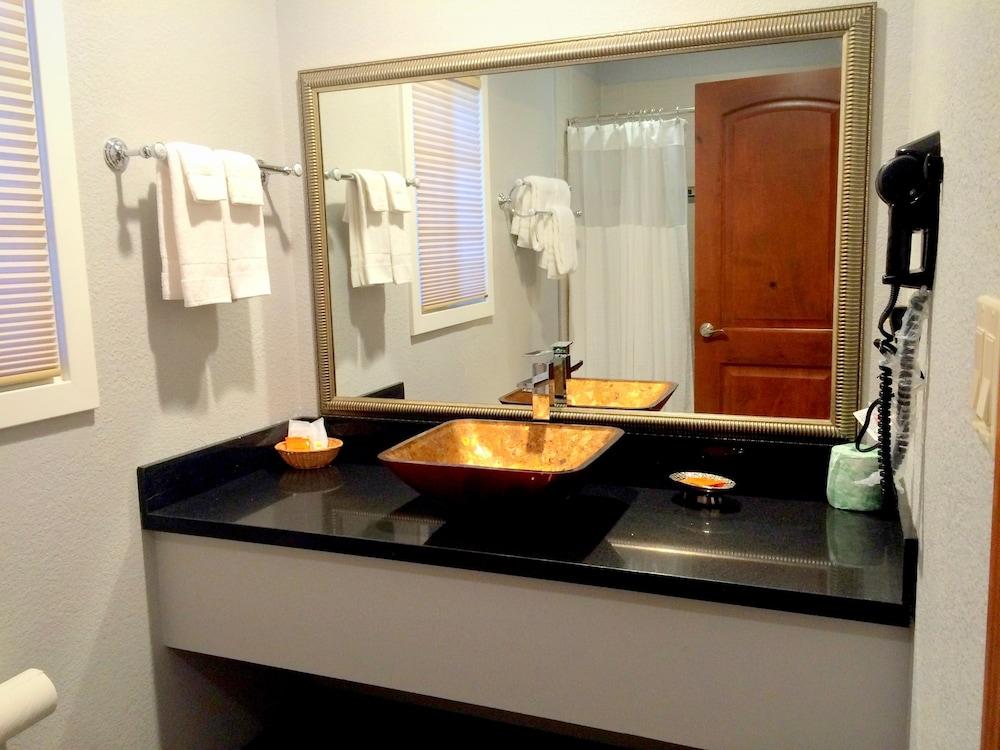 America's Best Inns & Suites Merced