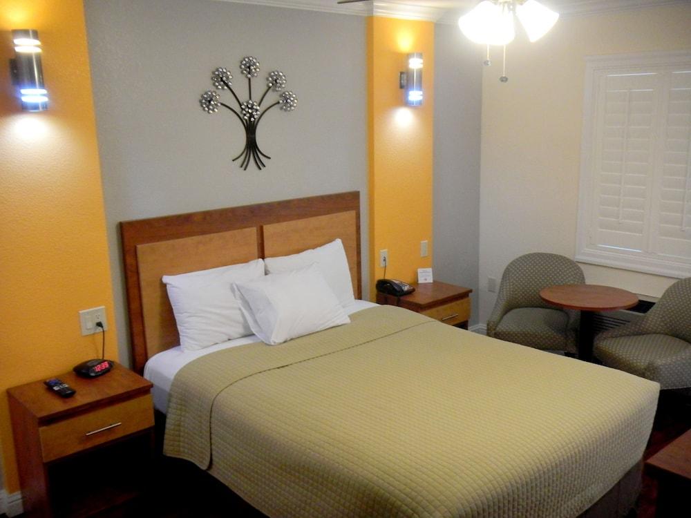 America's Best Inns & Suites Merced