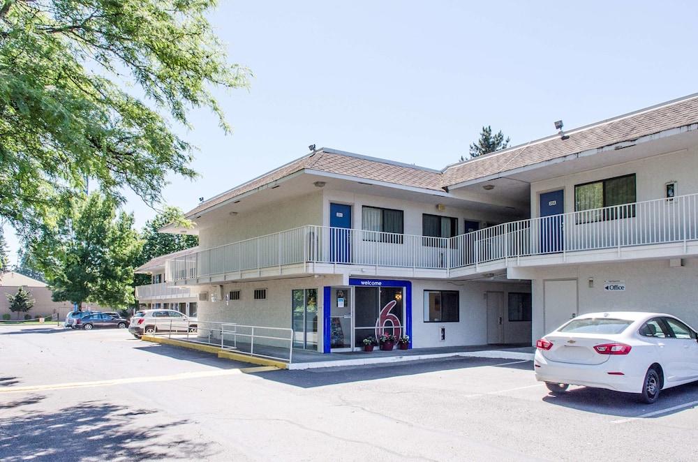 Motel 6 Centralia