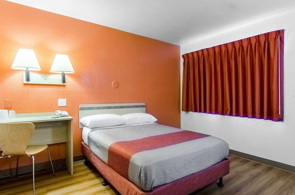 Motel 6 Centralia