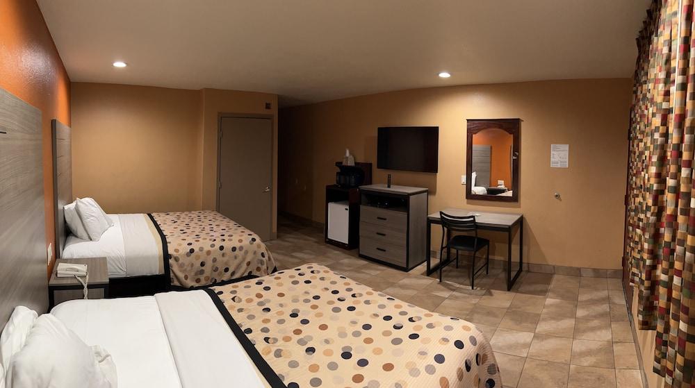Apex Inn