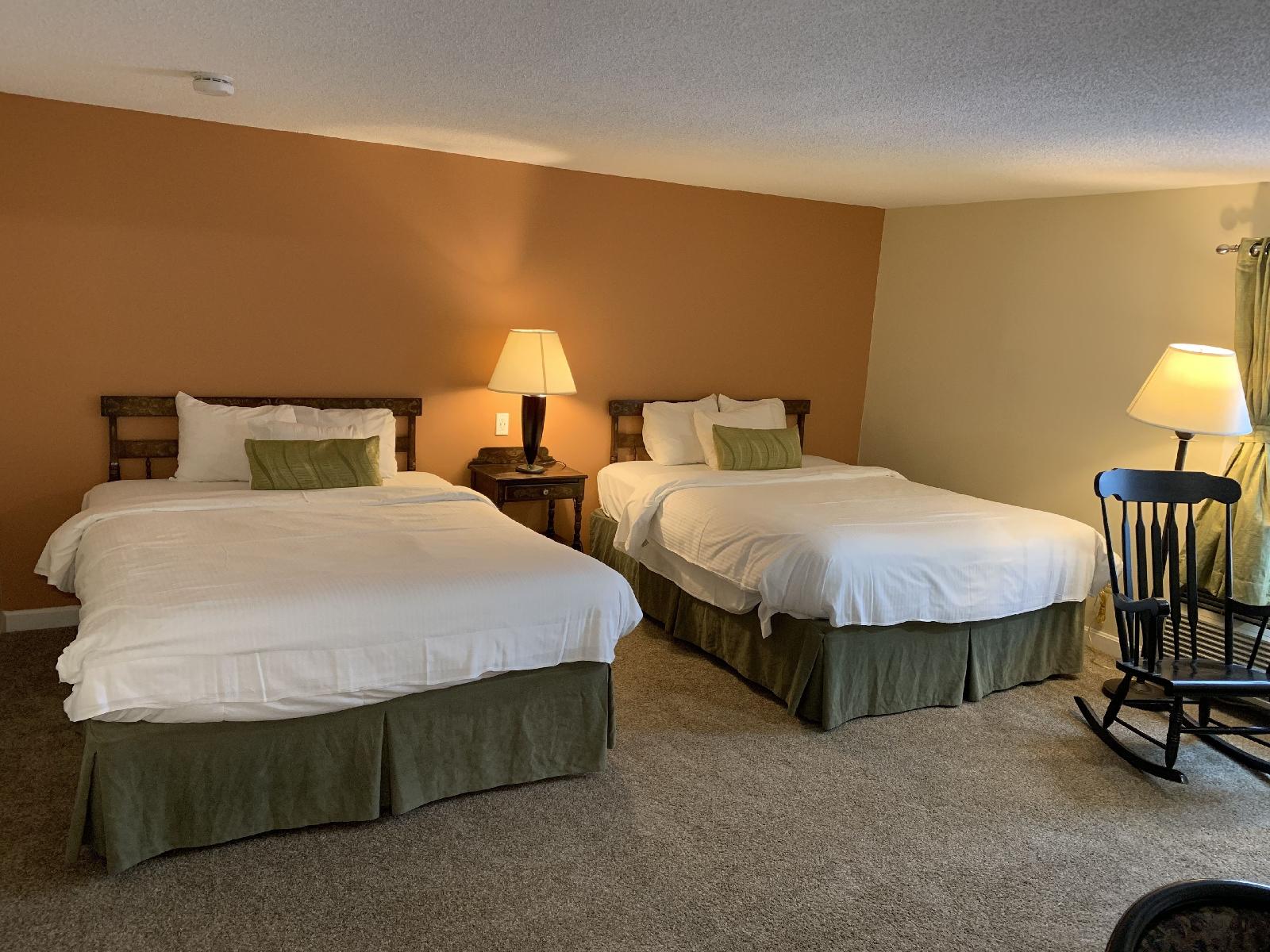 Four Winds Country Motel