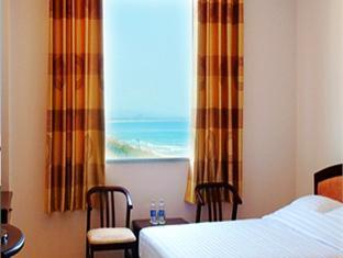 Long Beach Hotel