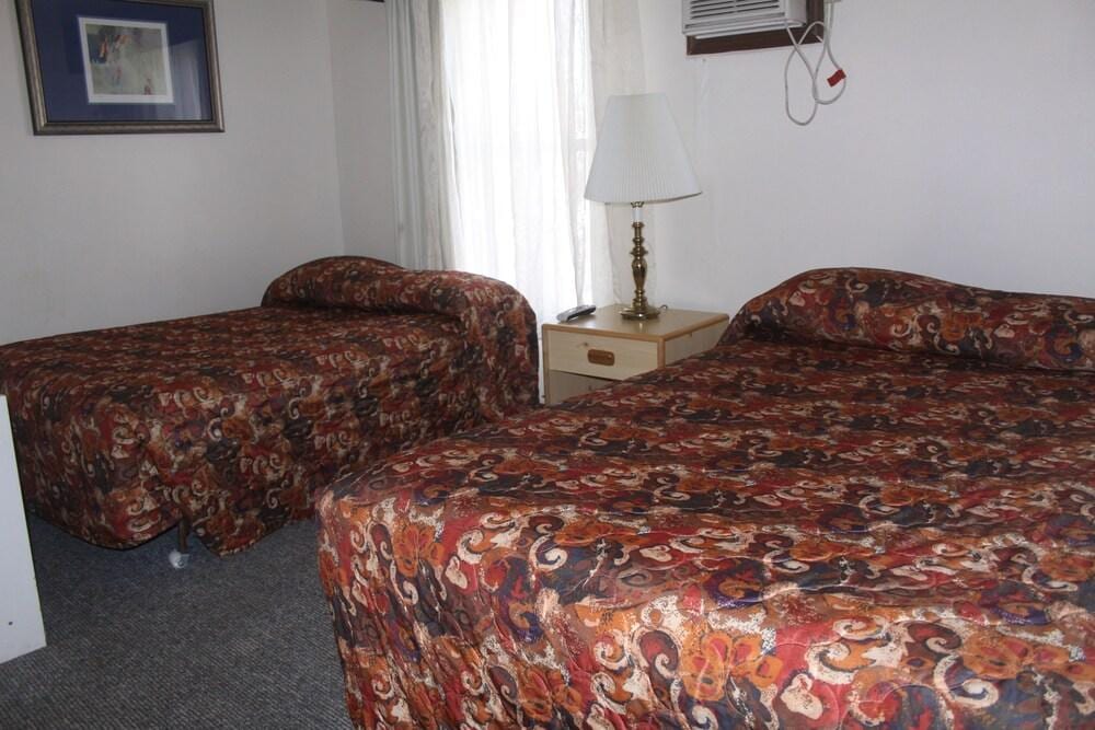 Riverside Motel
