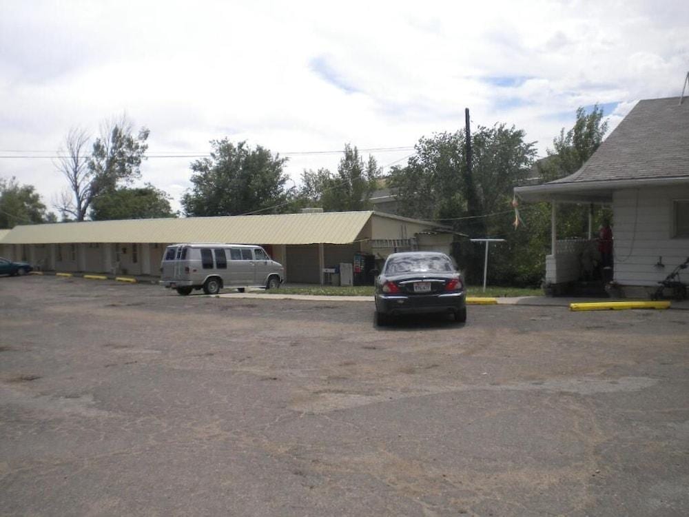 Riverside Motel