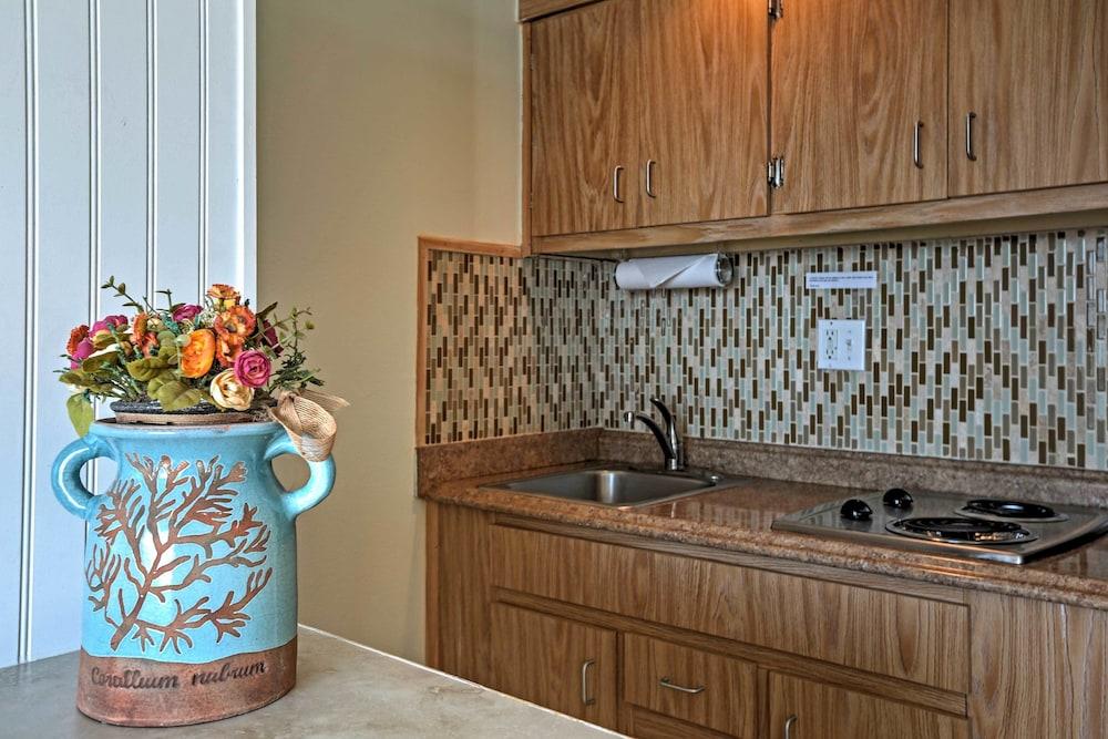 Tuckaway Shores Oceanfront Resort