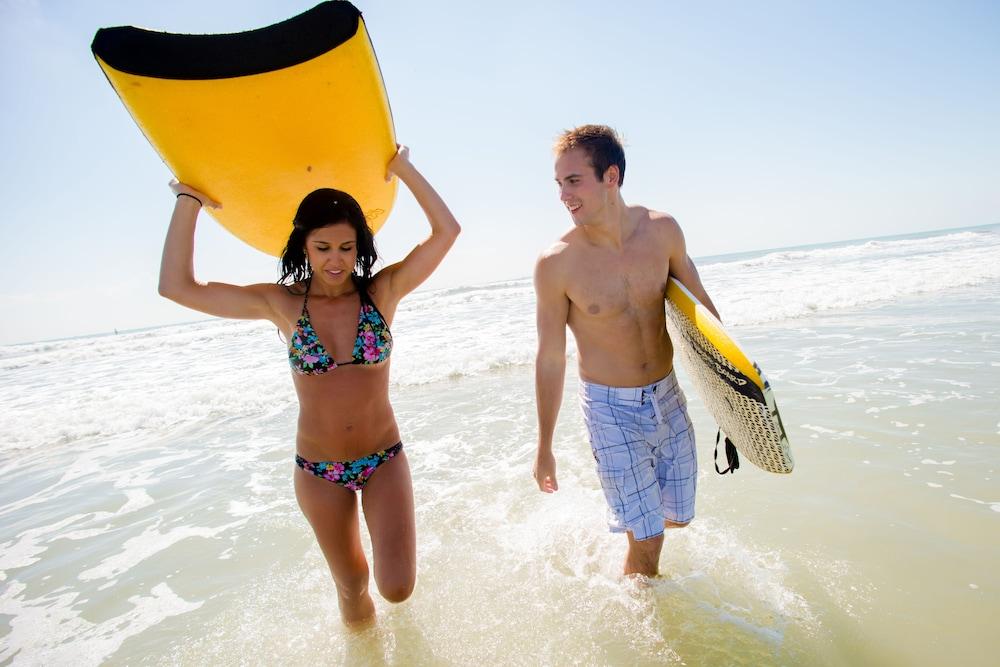Tuckaway Shores Oceanfront Resort