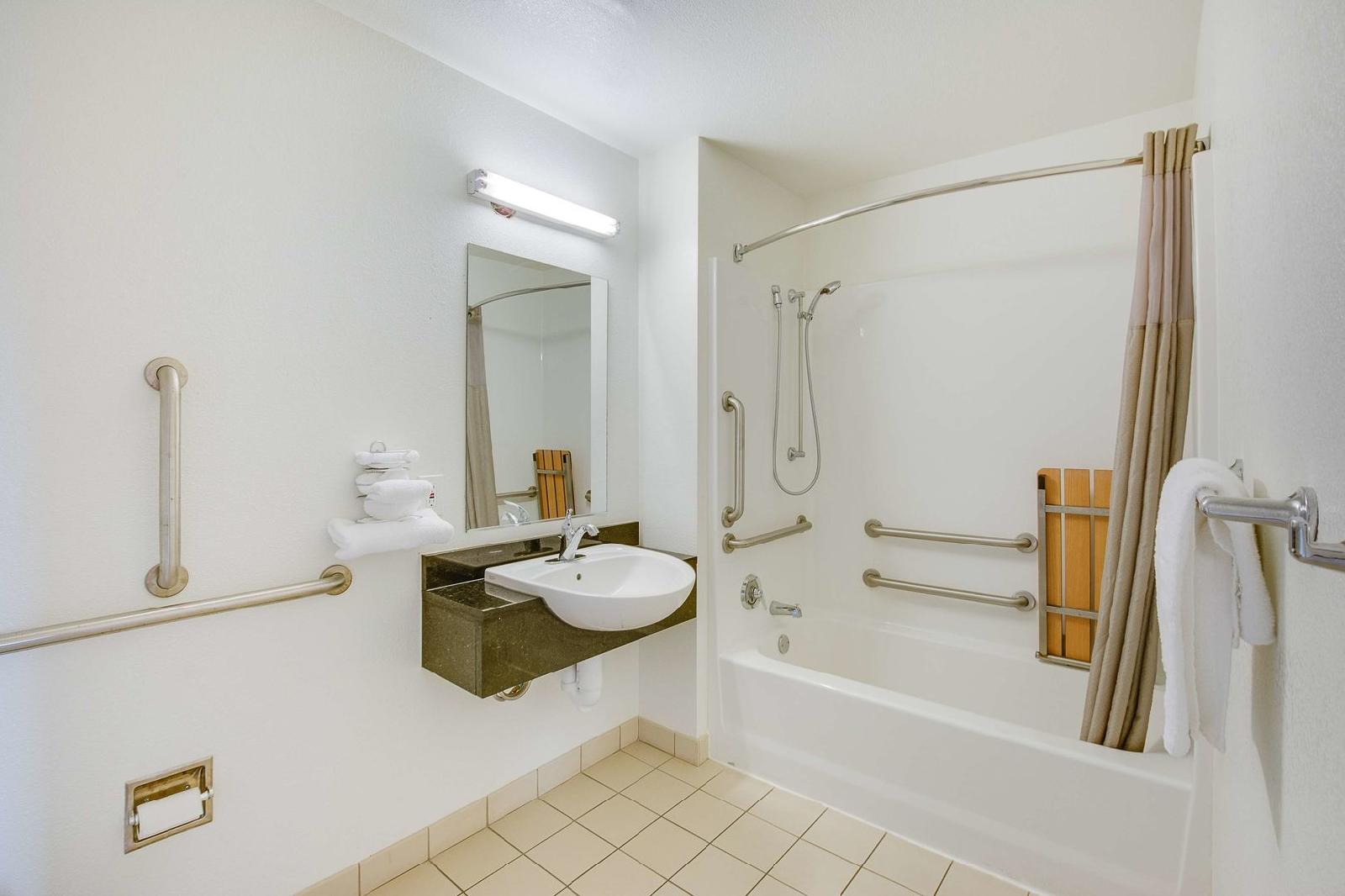 Motel 6 Columbia West
