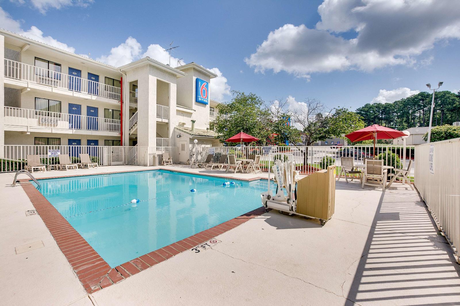 Motel 6 Columbia West