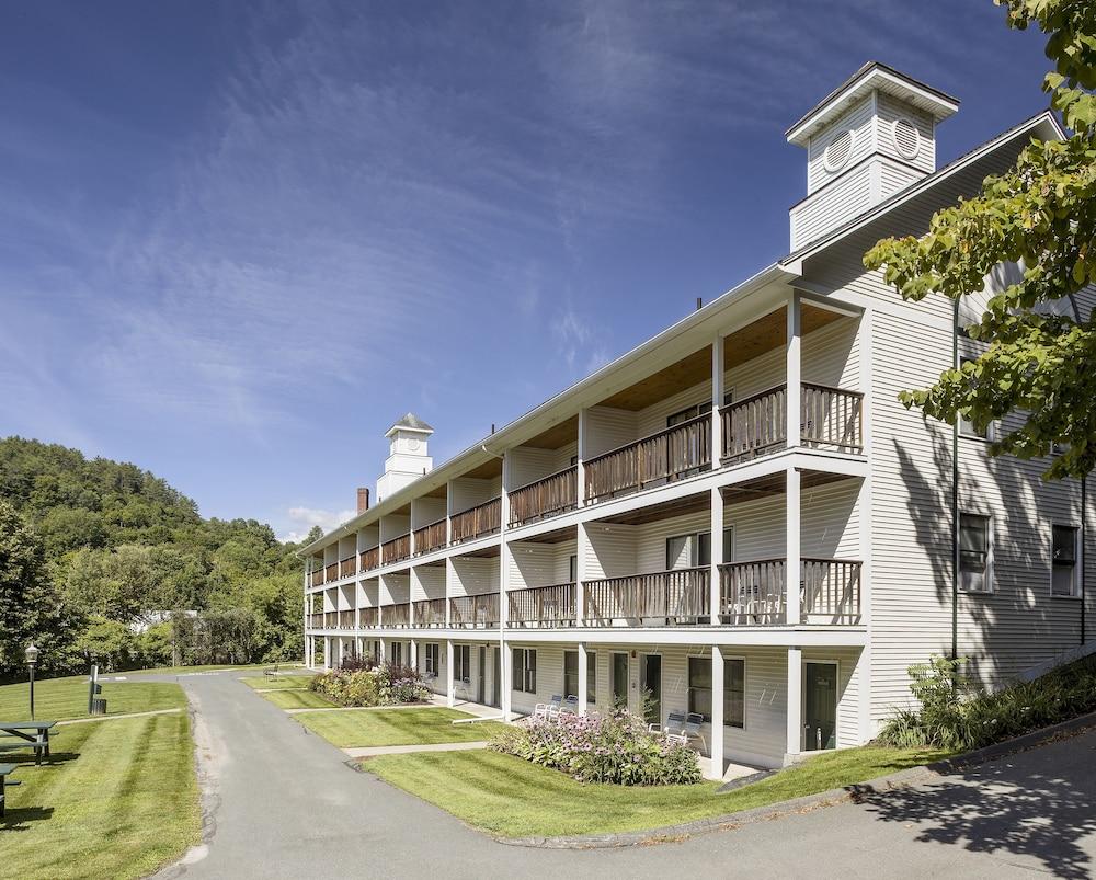 Fairbanks Inn