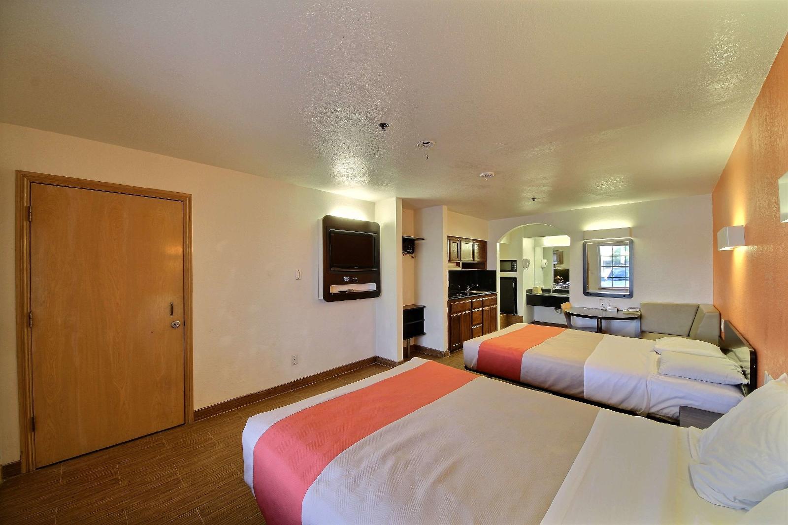 Motel 6 Edinburg